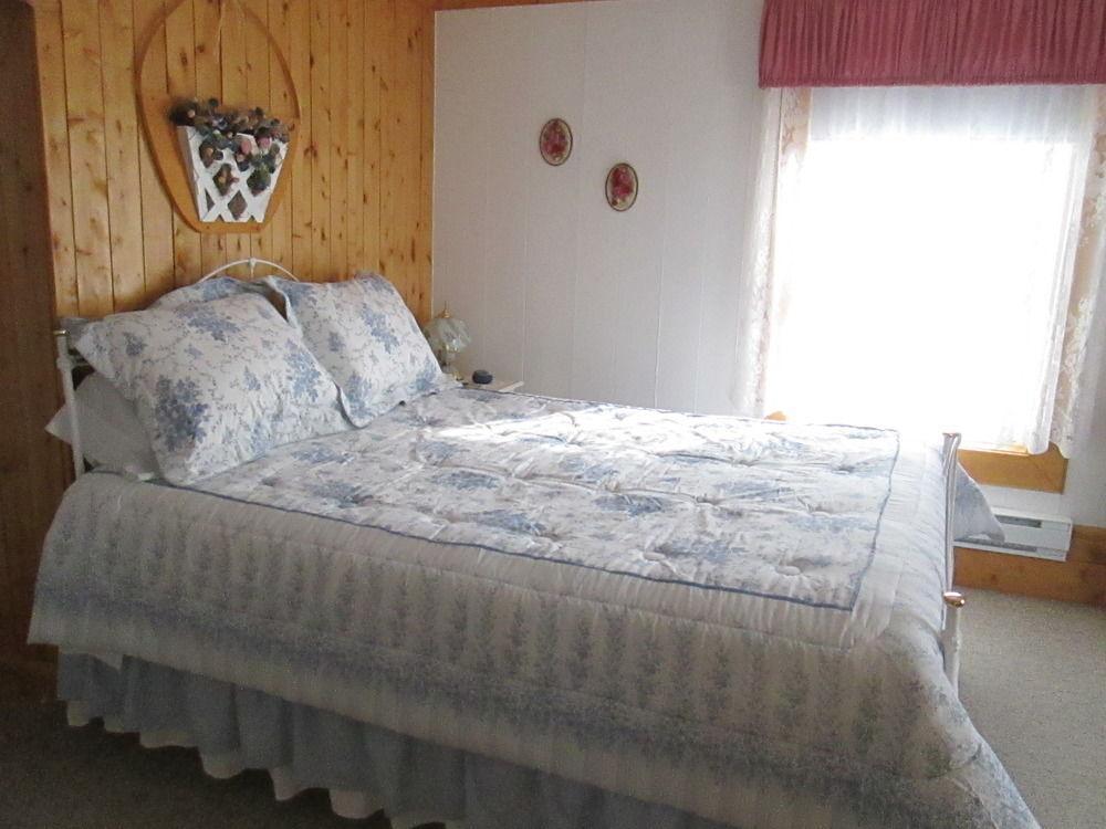 Gite Les Acres Tranquilles B&B Port-Daniel Exterior foto
